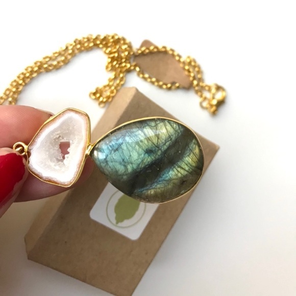 Bondhu Jewelry - Labradorite and White Geode 18k Gold Necklace